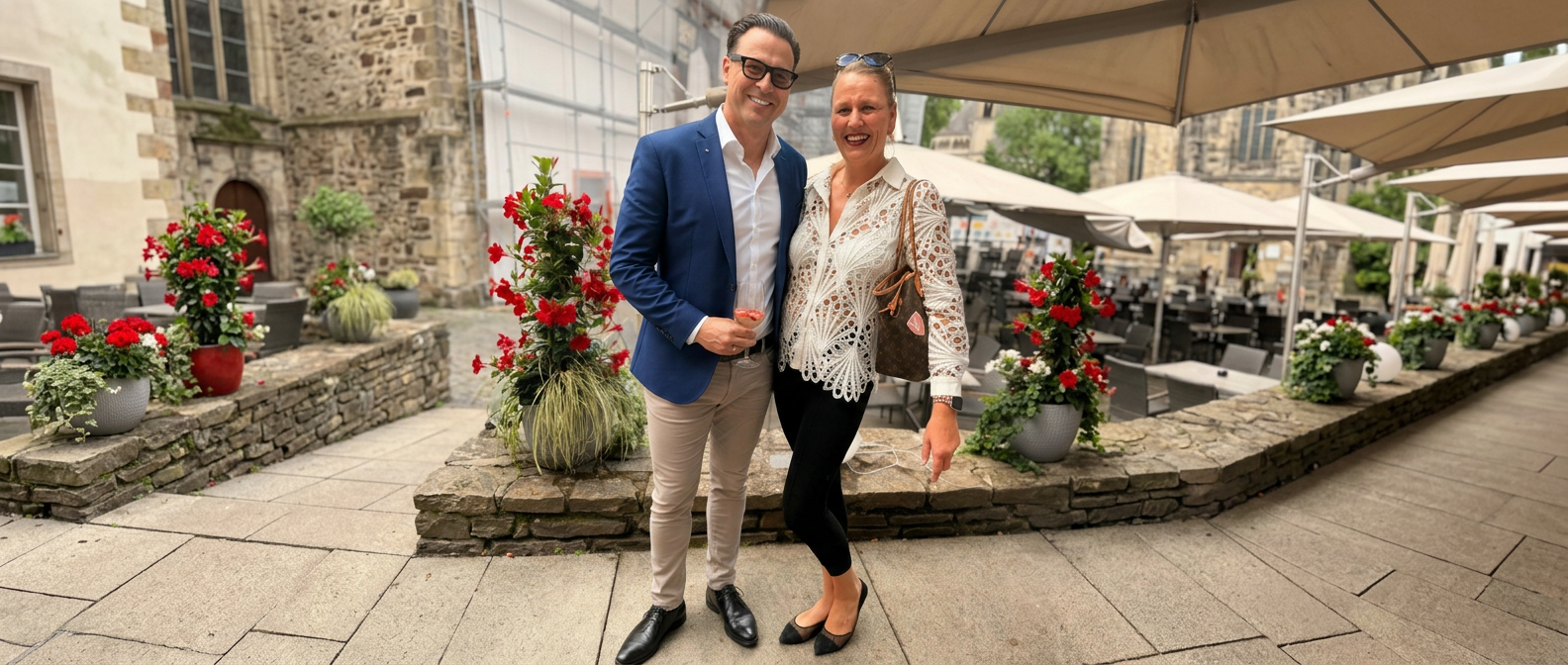 Inhaber der Brimmer Group auf einer Terrasse