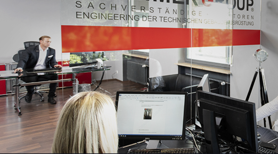 Arbeitsalltag im Büro der Brimmer Group